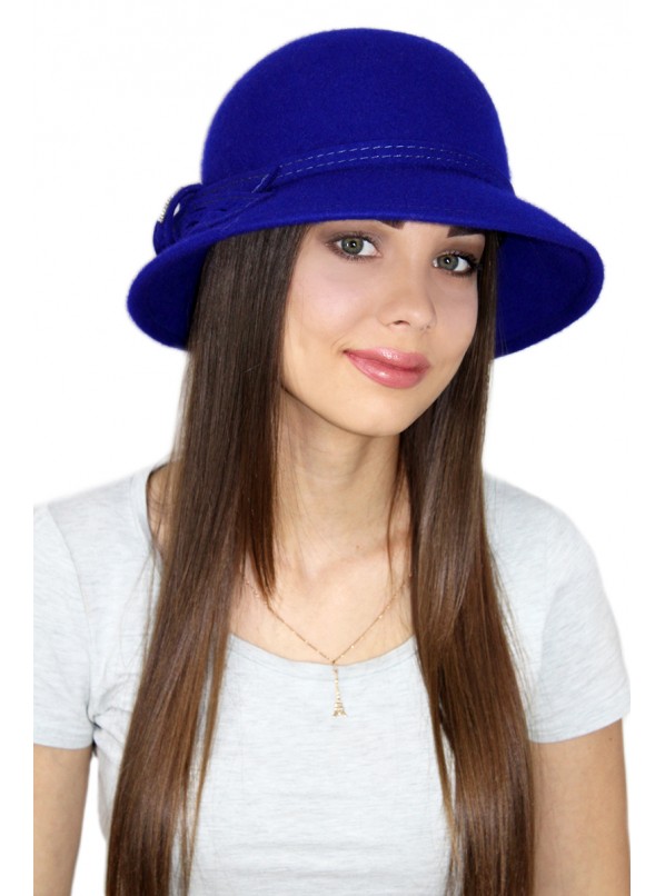 Фетровая шляпа купить москва. Шляпа женская осенняя. Шляпа "Весенняя". Фетровая шляпа. Синяя шляпа женская.